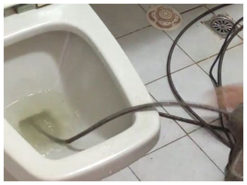 通馬桶的時機點其實很關鍵，千萬不要等到束手無策時才處理